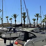 Estudio Pyr Privado Frente Al Puerto De Lejlighed *