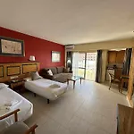 Estudio Pyr Privado Frente Al Puerto De *