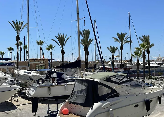 Estudio Pyr Privado Frente Al Puerto De Appartamento *