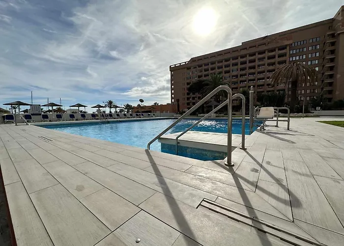 Estudio Pyr Privado Frente Al Puerto De *