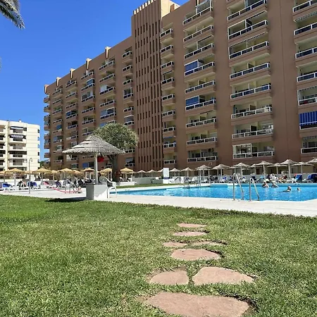 Estudio Pyr Privado Frente Al Puerto De 푸엔히롤라